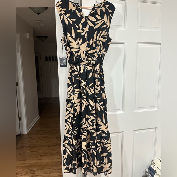 Vera Wang Black and Cream Patterned Dress - Picture 4 of 4